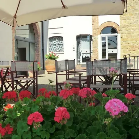 Appartamenti Ava E Tegrino Nell'Antica Dimora Di Fulignano Apartment San Gimignano