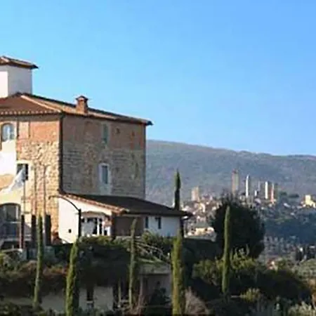 Appartamenti Ava E Tegrino Nell'Antica Dimora Di Fulignano San Gimignano